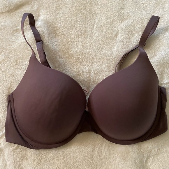 Victoria's Secret Other - Victoria’s Secret full coverage bra, size 38D